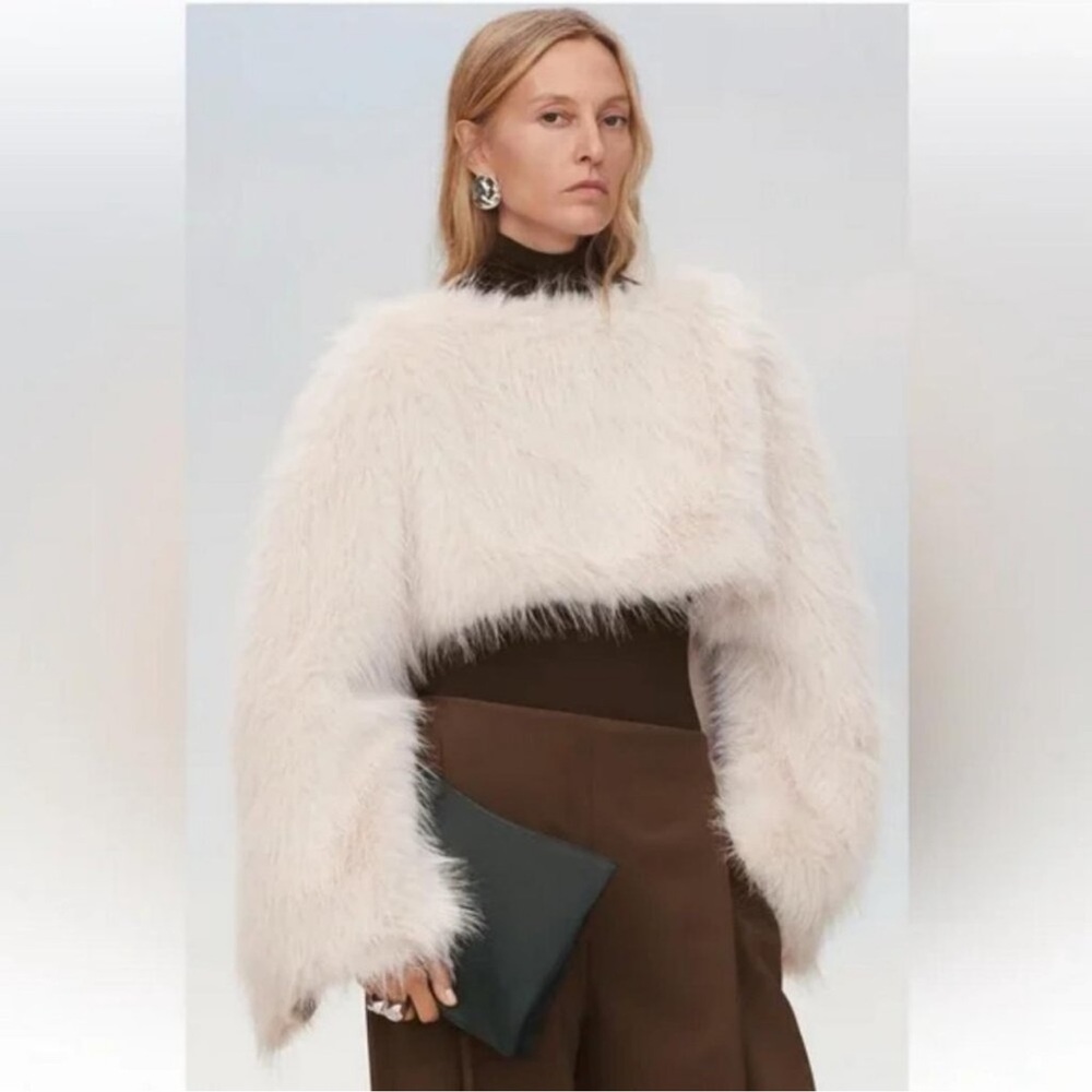 Zara FAUX FUR SWEATSHIRT LIMITED EDITION